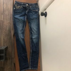 Gently used size 25 Polly Rock Revivals